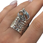 Load image into Gallery viewer, silver ring from the calligraphy collection