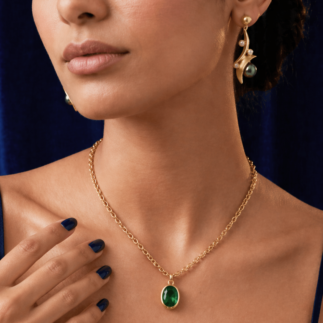 Emerald Oval Chain Necklace